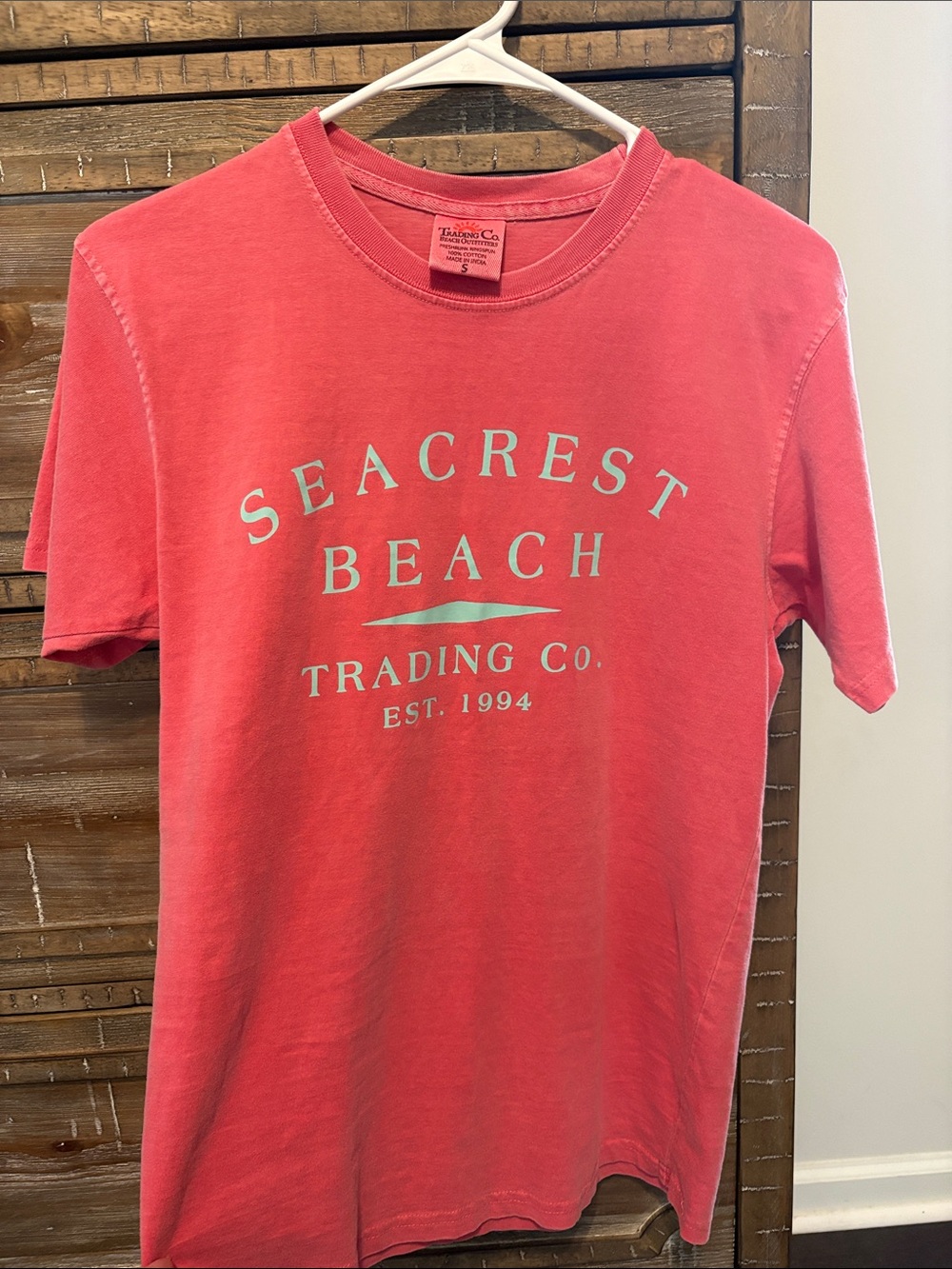 Seacrest Beach FL Women’s Small Coral Short-Sleeve Tee